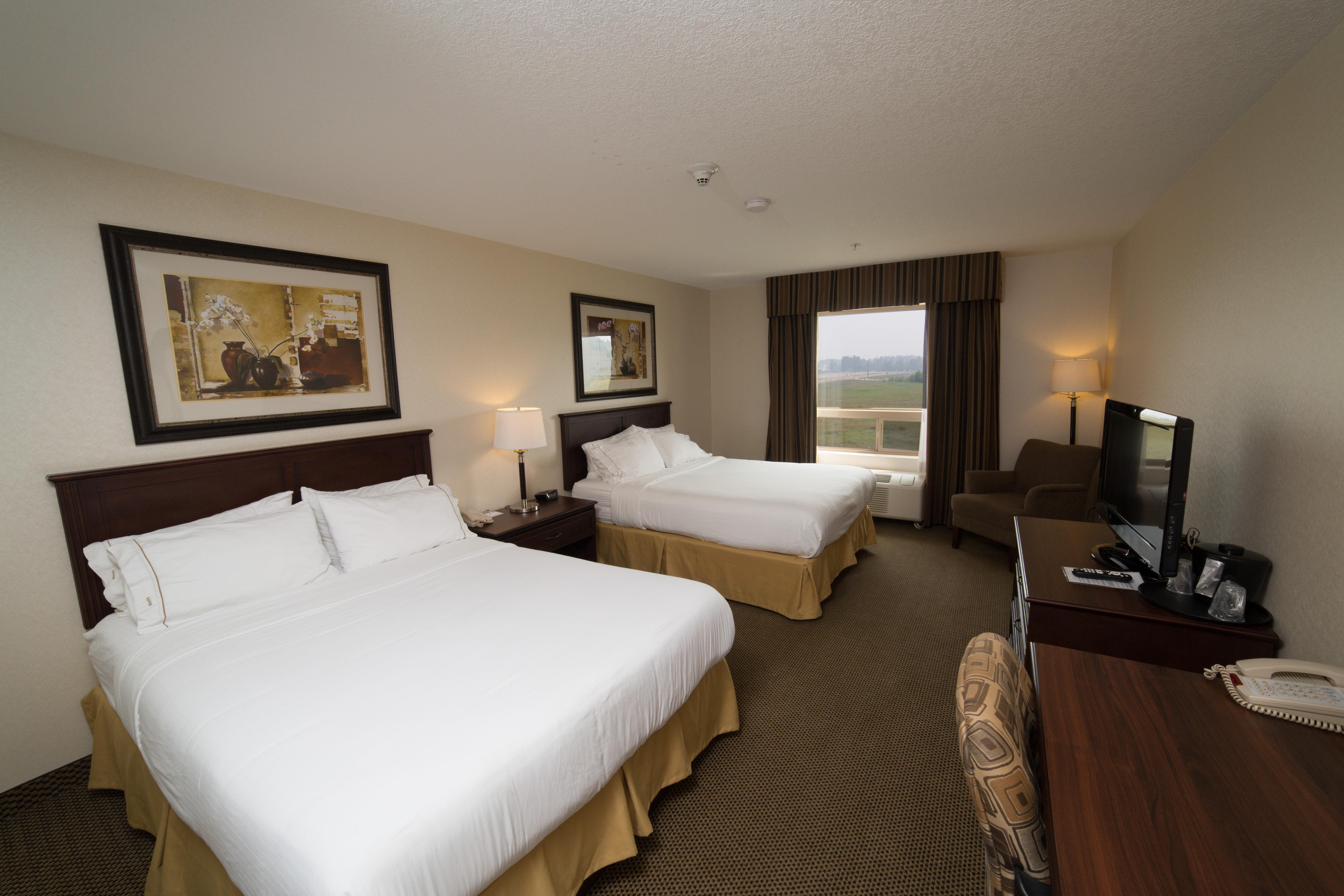 Holiday Inn Express & Suites Whitecourt By Ihg Exterior photo